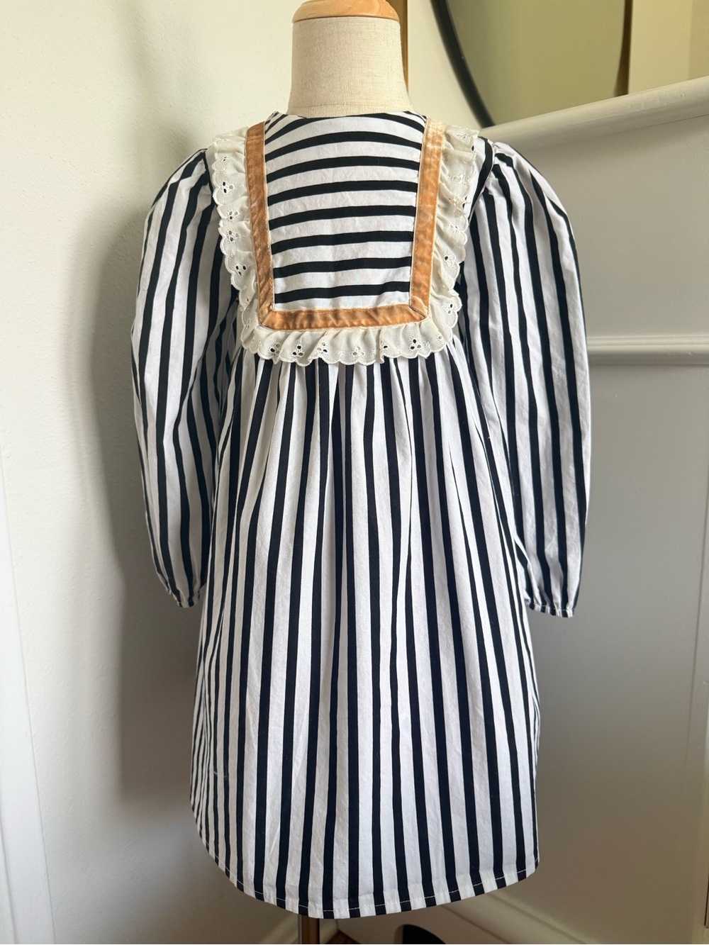 Misha Lulu Girls 6 Black White Striped Lace Bib Tie Back Dress